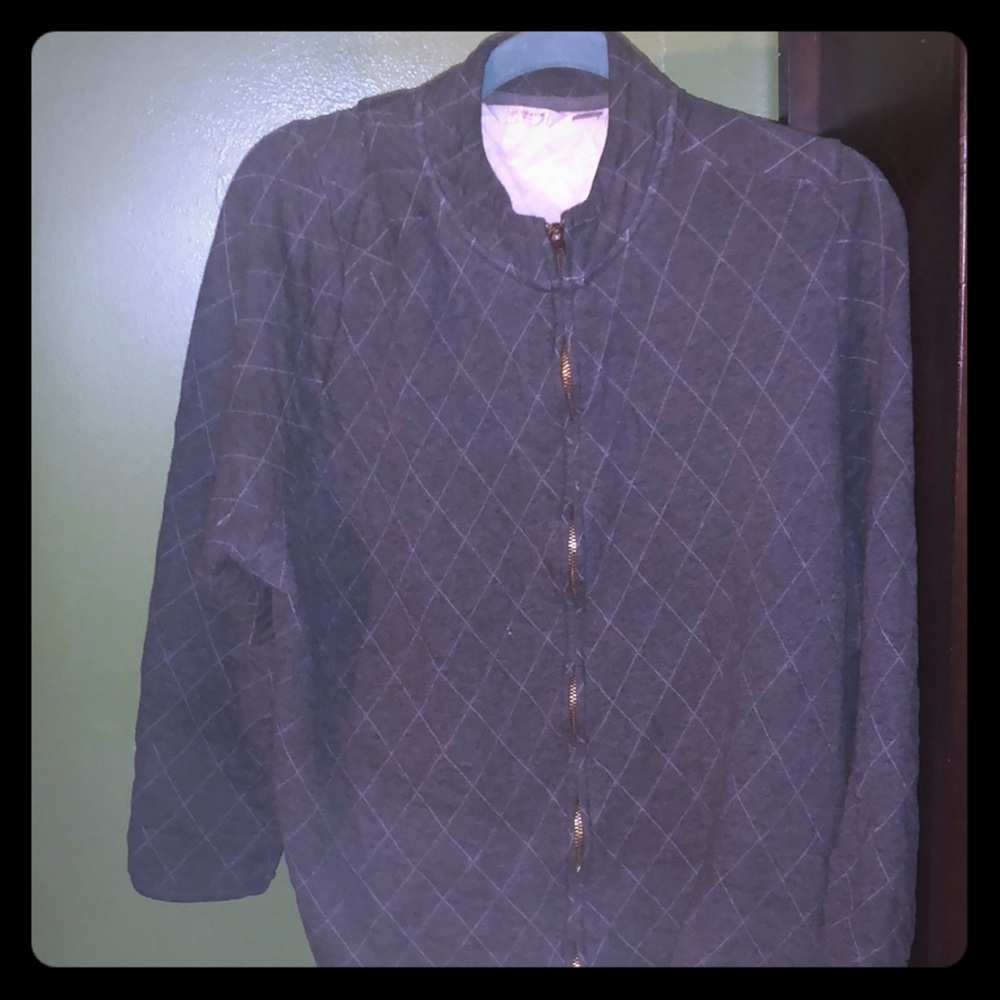 Liz Claiborne New York. Patterned Zip Up Sweater.